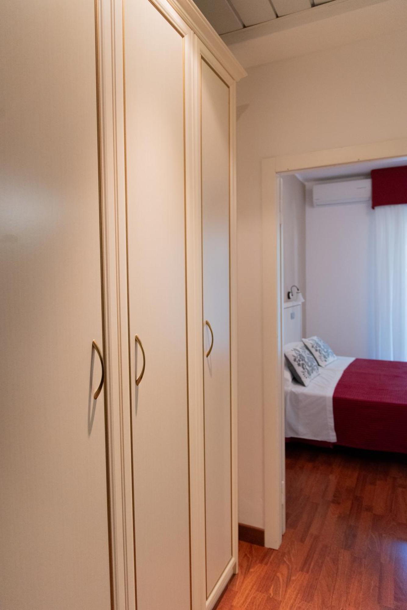 Hotel Maestri Riccione Exterior photo
