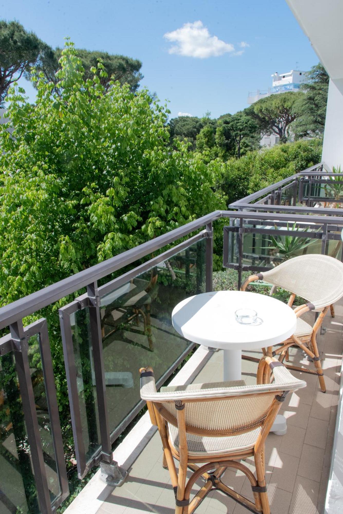 Hotel Maestri Riccione Exterior photo